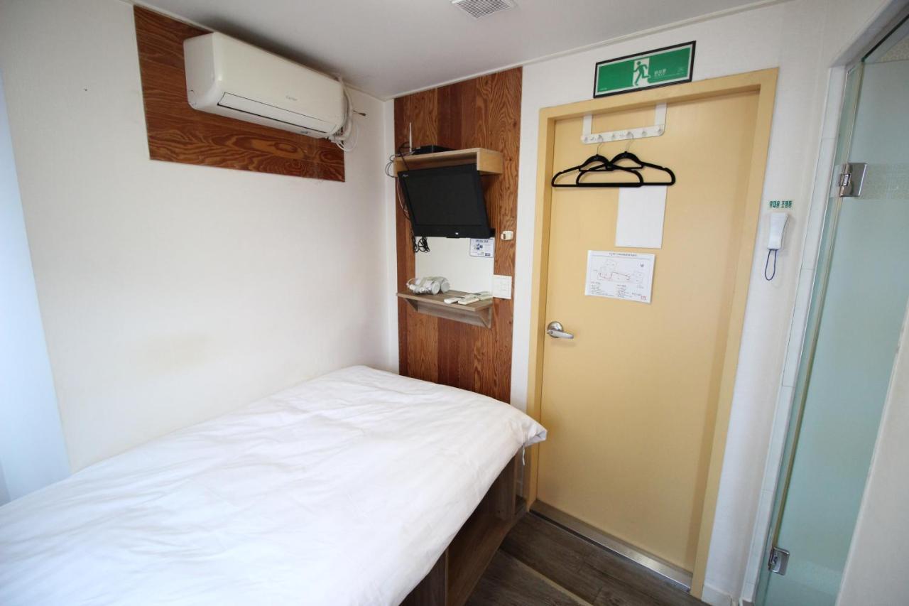 Hostel Kpop ソウル特別市 エクステリア 写真